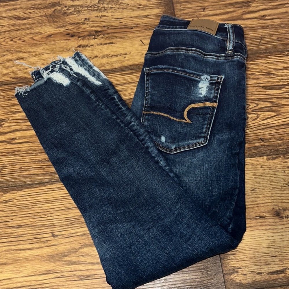 Destroyed American Eagle Super High Rise Jegging